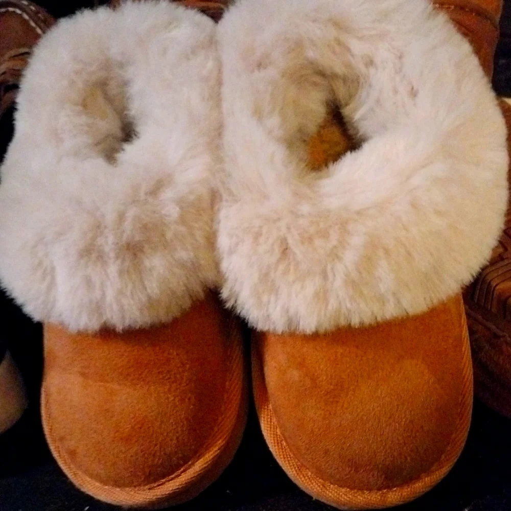 Cozy Tan Shearling Kids Slippers